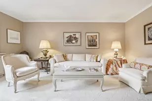 40 Lawrence Dr, White Plains, NY 10603 - Photo 4