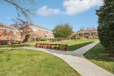 40 Lawrence Drive #A, White Plains, NY 10603 - Photo 1