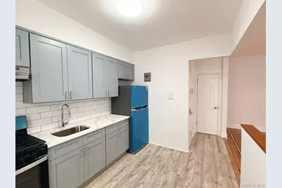 47-48 43 Street #Apt 2F, Woodside, NY 11377 - Photo 4