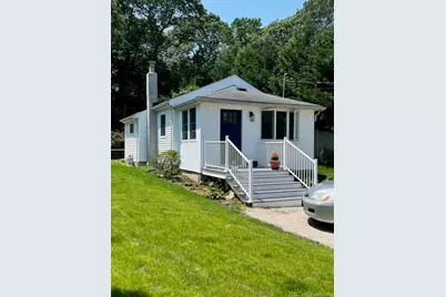 33 Goldenrod Avenue, Northport, NY 11768 - Photo 1