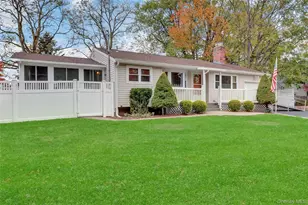 42 S Mallard Ave, Selden, NY 11784 - Photo 4