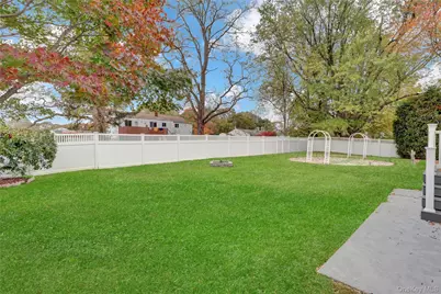 42 A S Mallard Avenue, Selden, NY 11784 - Photo 6