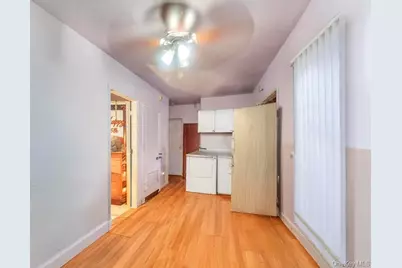 182 Commack Road, Deer Park, NY 11729 - Photo 16