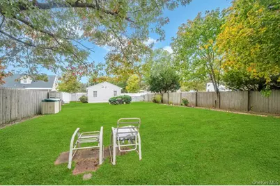 182 Commack Road, Deer Park, NY 11729 - Photo 6