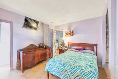 182 Commack Road, Deer Park, NY 11729 - Photo 20