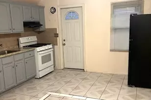 238-23 148th Dr, Rosedale, NY 11422 - Photo 6