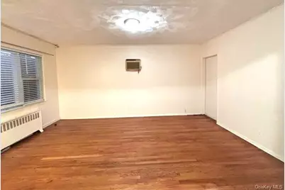 238-23 148th Drive #1st Floor, Rosedale, NY 11422 - Photo 2