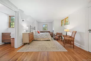 40 Holland Pl, Hartsdale, NY 10530 - Photo 18