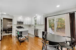 3256 Park Ave, Wantagh, NY 11793 - Photo 8