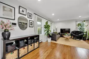 3256 Park Ave, Wantagh, NY 11793 - Photo 4