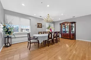 1310 Parkview Dr, Spring Valley, NY 10977 - Photo 12