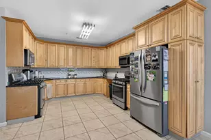 1310 Parkview Dr, Spring Valley, NY 10977 - Photo 6