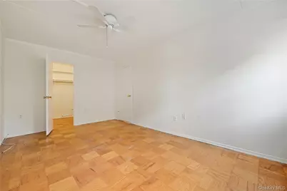 100 Clinton Avenue #2J, Mineola, NY 11501 - Photo 12