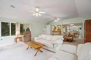 113 Overlook Dr, Mastic, NY 11950 - Photo 10