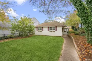 113 Overlook Dr, Mastic, NY 11950 - Photo 2