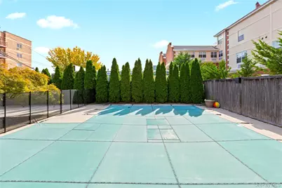 10 Maple Avenue, Patchogue, NY 11772 - Photo 22