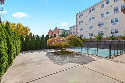 10 Maple Avenue, Patchogue, NY 11772 - Photo 20