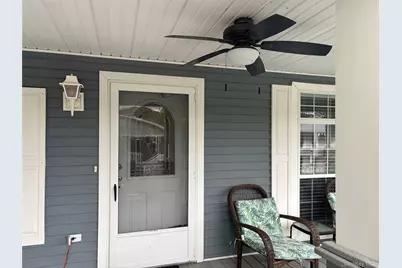 1661 Old Country Road #506, Riverhead, NY 11901 - Photo 6