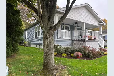 1661 Old Country Road #506, Riverhead, NY 11901 - Photo 2