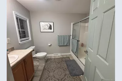 1661 Old Country Road #506, Riverhead, NY 11901 - Photo 26