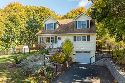 3 Warwick Gardens Drive, Warwick, NY 10990 - Photo 2