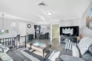 222-35 Davenport Ave, Queens Village, NY 11428 - Photo 28