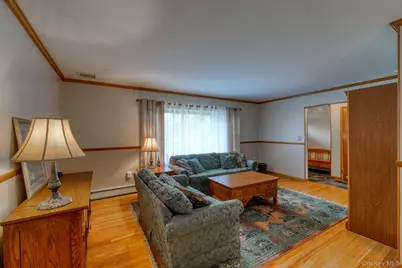 4 Irene Court, Fishkill, NY 12524 - Photo 8