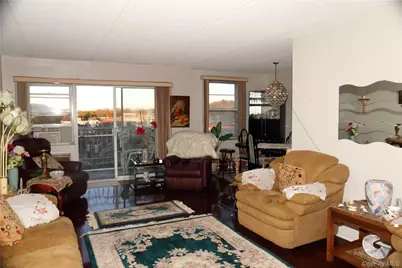 35 Park Avenue #5N, Suffern, NY 10901 - Photo 4