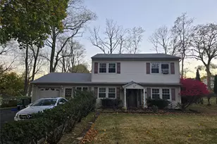 21 Carriage Ln, Hillcrest, NY 10977 - Photo 2