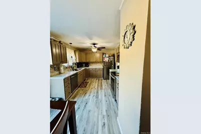 1 Dean Avenue, Hughsonville, NY 12590 - Photo 4