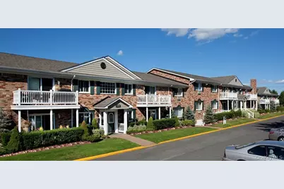 224 Lakeland Avenue #H7, Sayville, NY 11782 - Photo 2