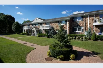 224 Lakeland Avenue #H7, Sayville, NY 11782 - Photo 1