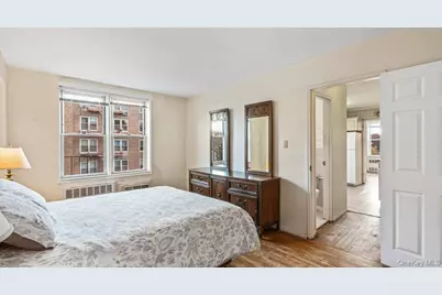 68-20 Selfridge Street #4K, Forest Hills, NY 11375 - Photo 10