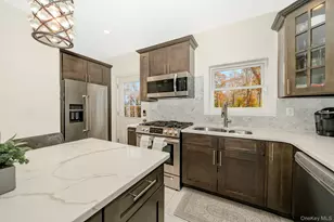 181-23 Henley Rd, Jamaica, NY 11432 - Photo 18