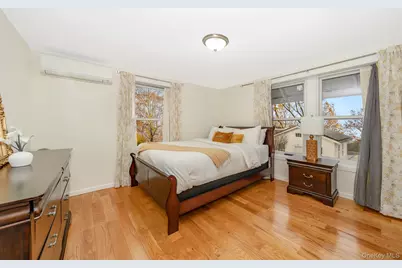 181-23 Henley Road, Jamaica, NY 11432 - Photo 28