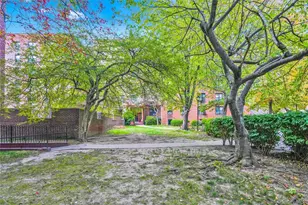 150-10 71st Ave, Flushing, NY 11367 - Photo 20