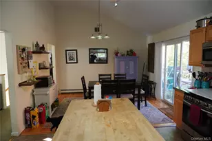 11 Pamela Dr, Ridge, NY 11961 - Photo 10