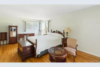 1030 Lakeshore Drive, Massapequa Park, NY 11762 - Photo 10