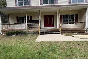 414 Railroad Ave, Manorville, NY 11934 - Photo 6