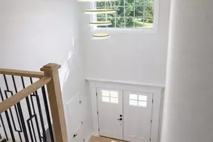 7 Greenway Cir, Syosset, NY 11791 - Photo 20