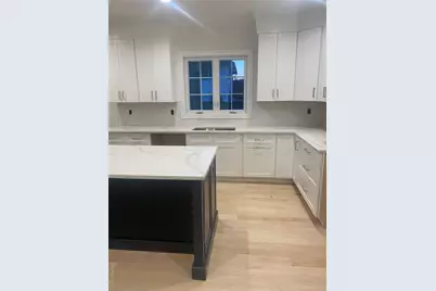 7 Greenway Circle, Syosset, NY 11791 - Photo 6