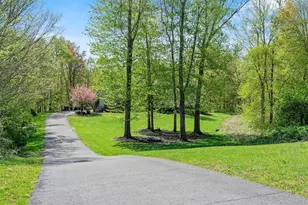 10 Damian Ct, Chester, NY 10918 - Photo 2