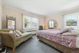 4 E Carpenter St, Valley Stream, NY 11580 - Photo 12