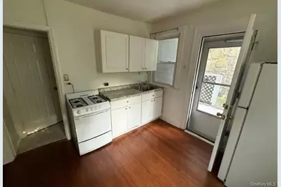 364 Ashford Avenue #2E, Dobbs Ferry, NY 10522 - Photo 2