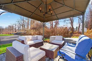 387 Cornwall Hill Rd, Patterson, NY 12563 - Photo 36