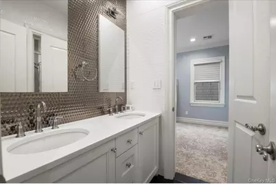 335 Summit Avenue, Cedarhurst, NY 11516 - Photo 28