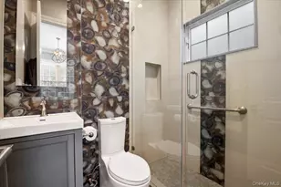 335 Summit Ave, Cedarhurst, NY 11516 - Photo 12