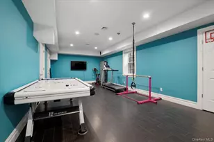 335 Summit Ave, Cedarhurst, NY 11516 - Photo 30