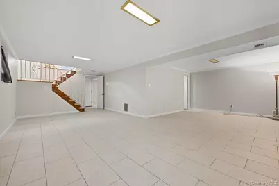 160-31 24th Avenue, Whitestone, NY 11357 - Photo 22