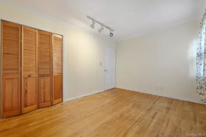 160-31 24th Avenue, Whitestone, NY 11357 - Photo 16